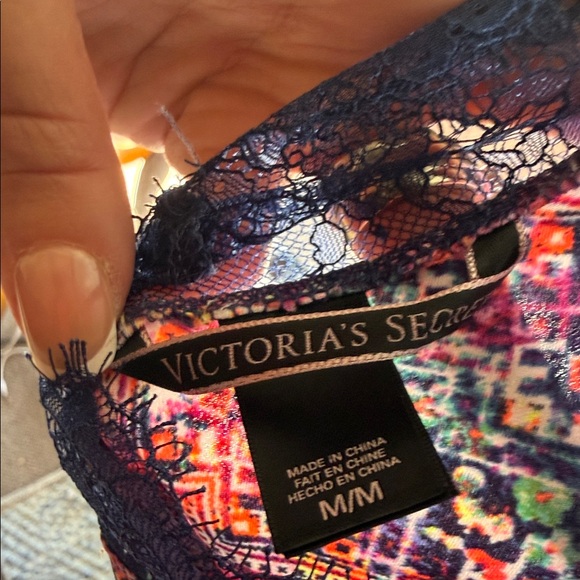 Victoria’s Secret slip - Picture 7 of 7